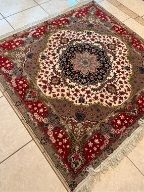 Vintage Tabriz Persian Rug – 5’ x 5’ | 100% Wool | Beige Medallion